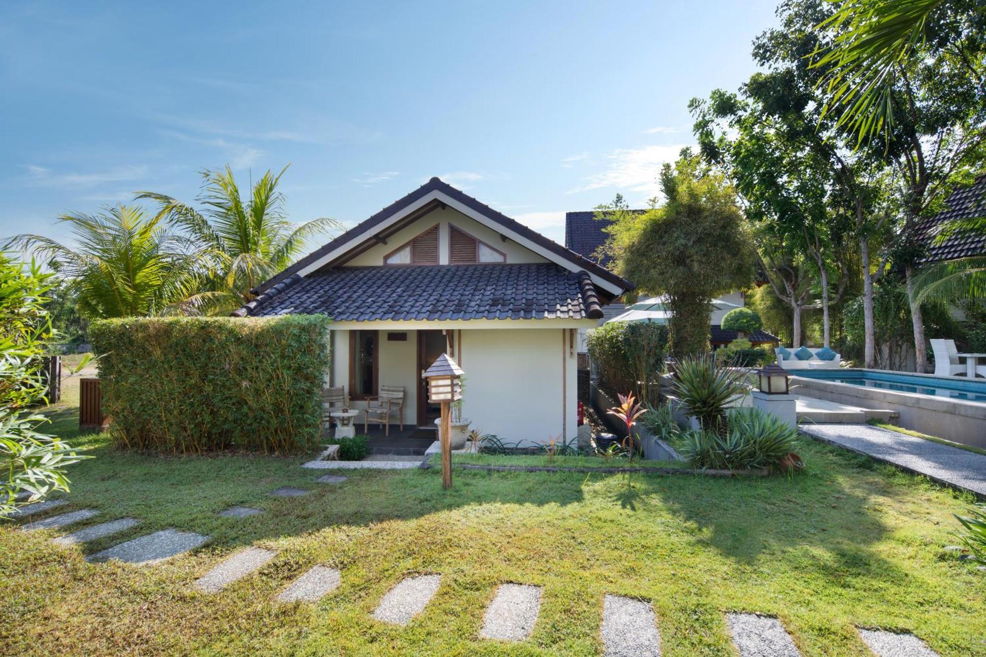 Sempiak Seaside Resort Selong Belanak Rom bilde